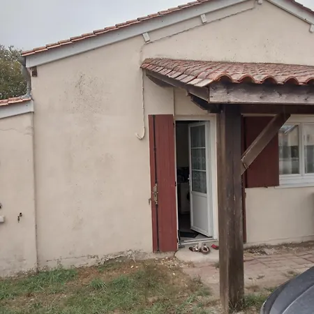 Close To Bordeaux Montendre