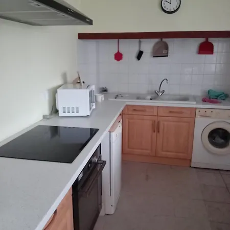 Homestay Close To Bordeaux Montendre