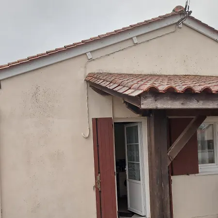 Close To Bordeaux Montendre